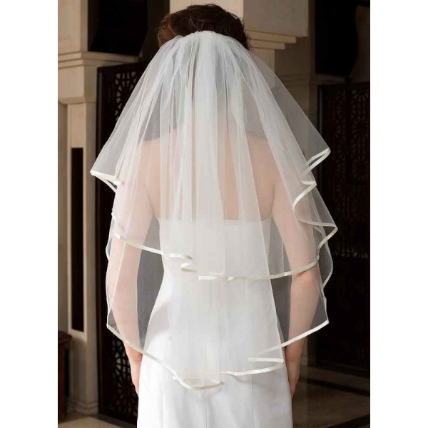 One-tier Waltz Bridal Veils With Ribbon Edge