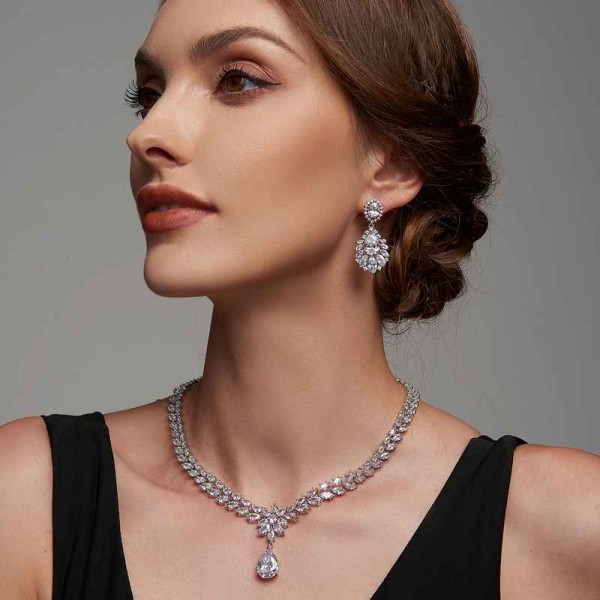 Ladies' Elegant Rhinestones/Copper Rhinestone Jewelry Sets For Bride