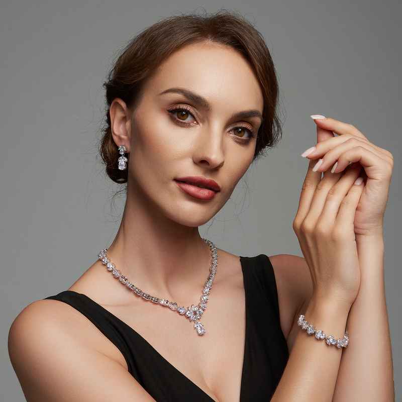 Luxurious Alloy/Zircon Rhinestone Jewelry Sets